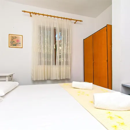 Apartment Maja
