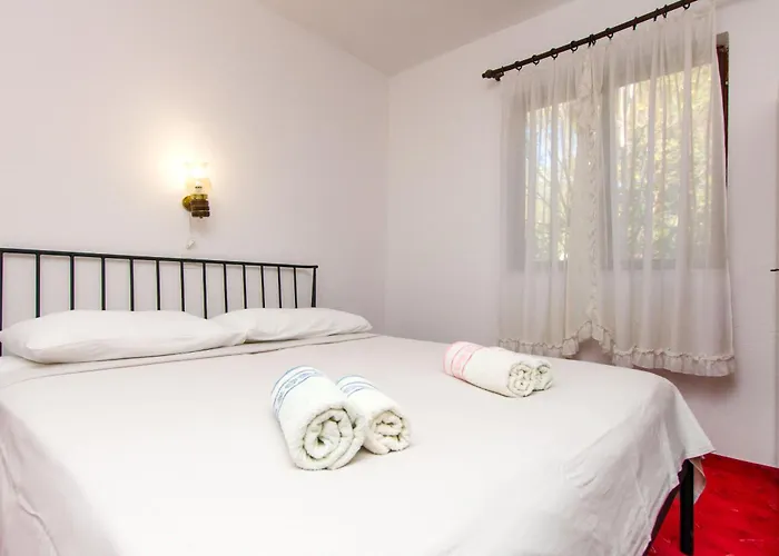 Maja Biograd Na Moru